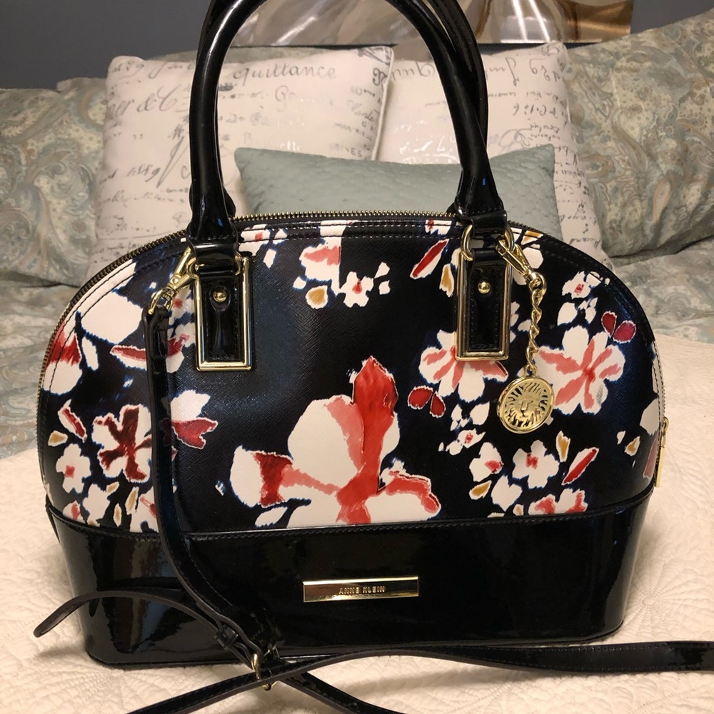 Anne Klein satchel(black)🌺🌺